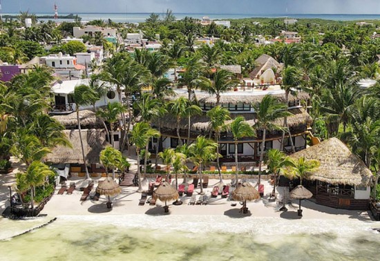 mexico-beachfront-hotel-la-palapa