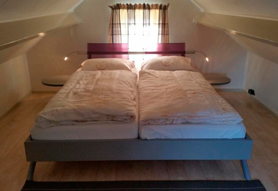 thumb_nederland-mimi-bed-by-the-sea