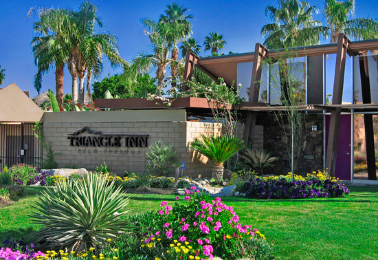 californie-triangle-inn californie-triangle-inn